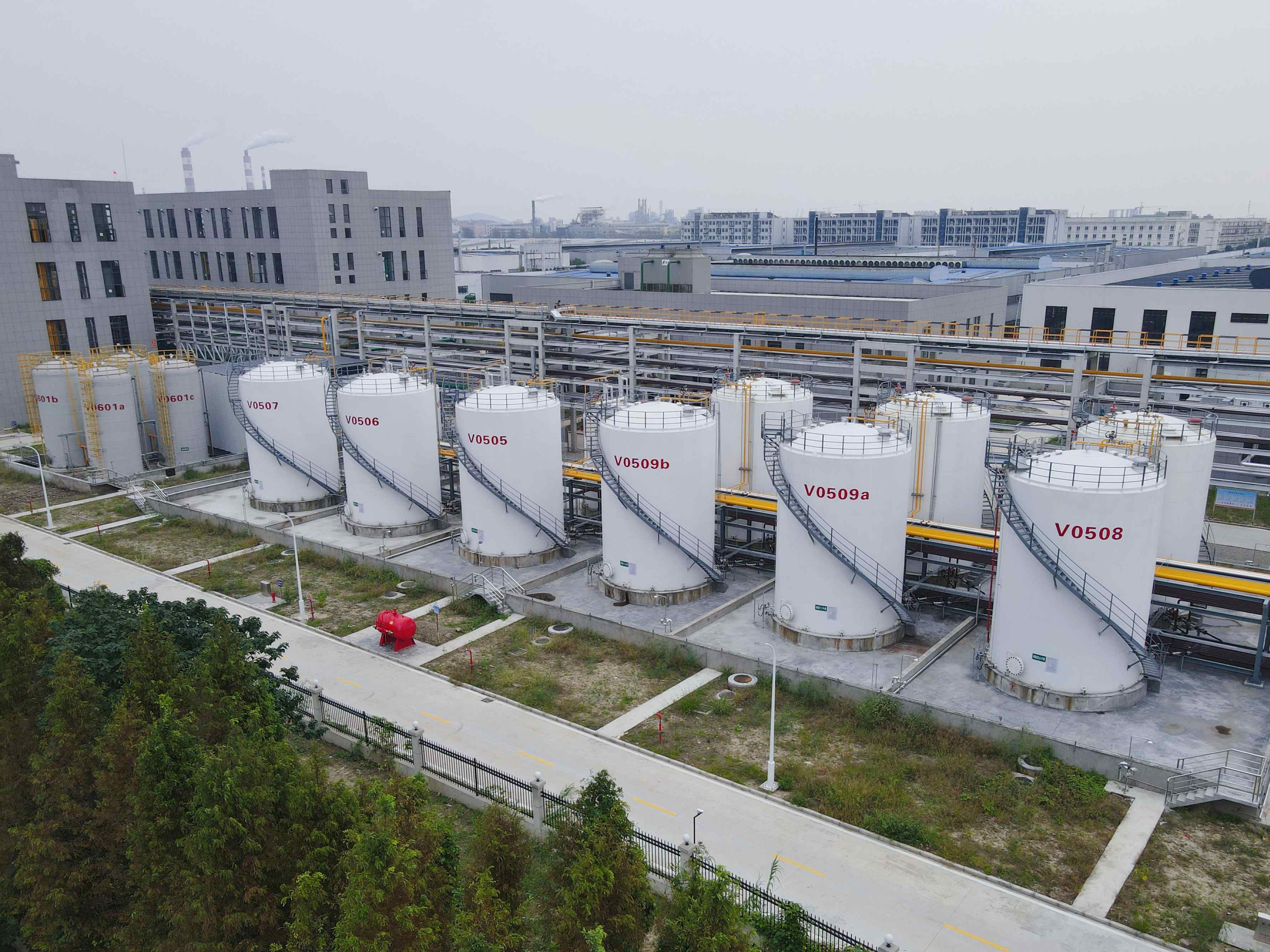 浙江新潜阳环保科技有限公司年产35000吨环保新型材料建设项目储罐制作